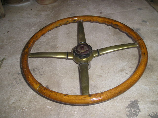Volant des 1 ere C4 N2.jpg